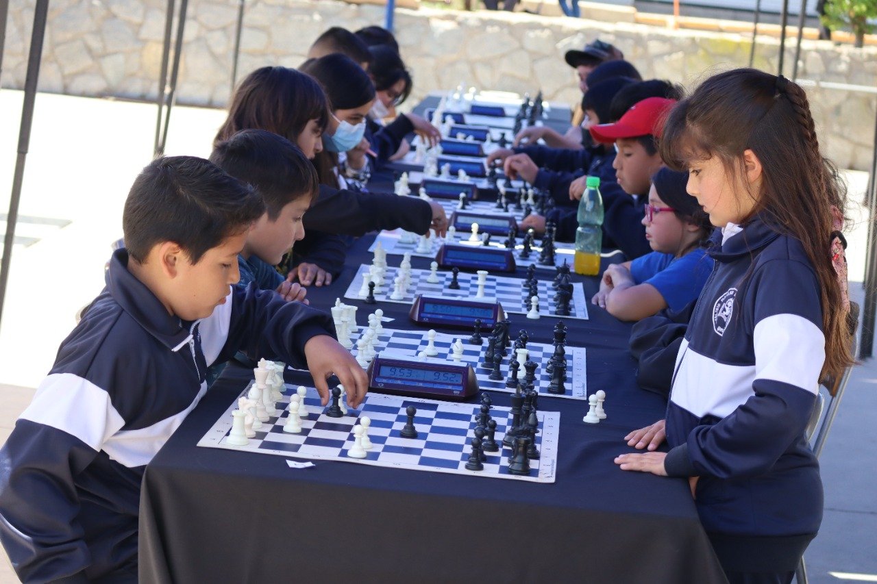 Torneo Interescolar De Ajedrez Cmq Reuni A M S De Estudiantes En