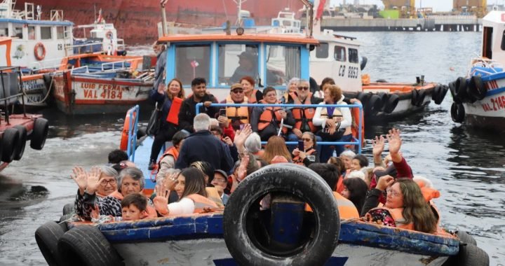 Municipio de #Valparaíso entregará 10.000 tours en lancha a organizaciones sociales y comunitarias porteñas