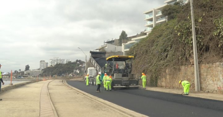 Avance del 75% en el mejoramiento del borde costero Reñaca-Concón: autoridades inspeccionan obras
