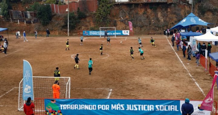 Valparaíso anuncia la creación de 12 nuevas Escuelas Populares de Fútbol y Básquetbol