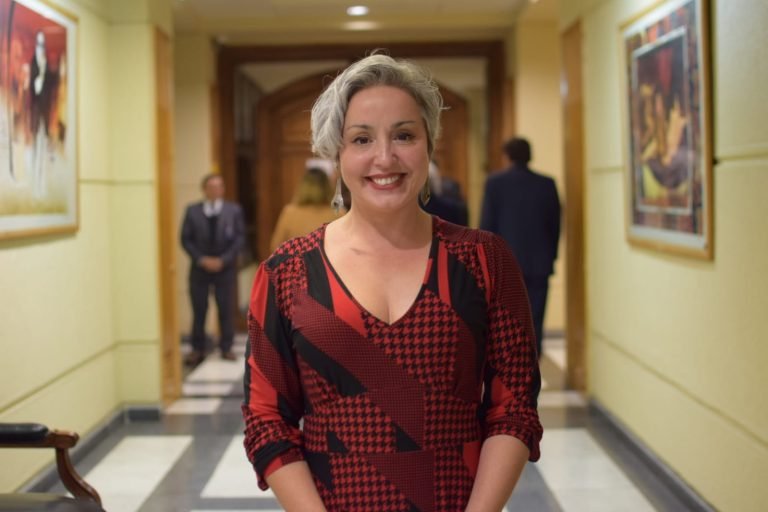 diputada-Alejandra-Placencia-768x512.jpg