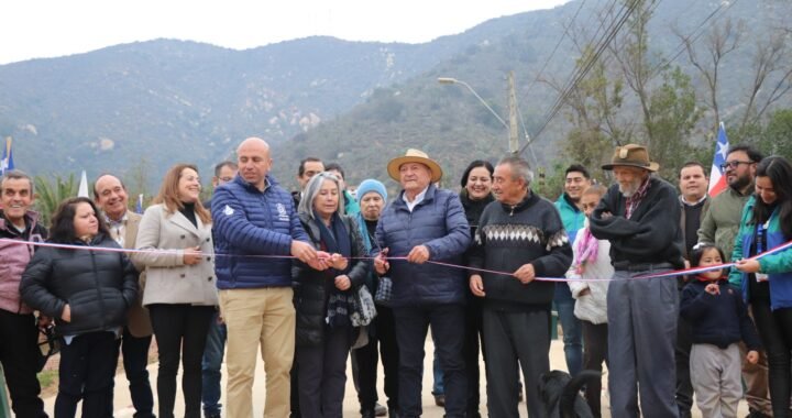 Inauguración del nuevo puente de acceso a Villa El Cometa en Olmué