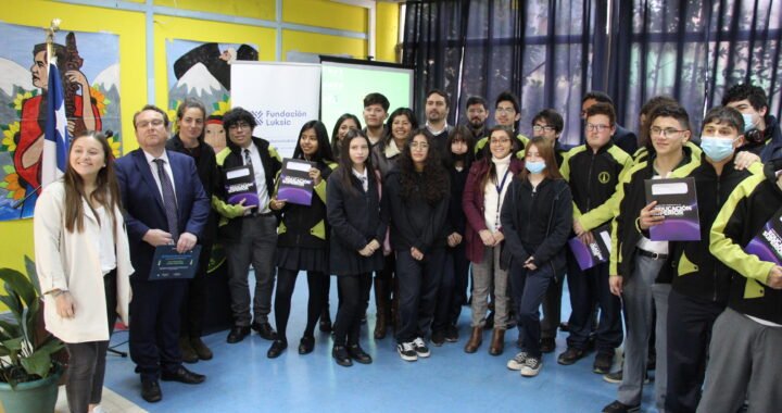 En liceo de Valparaíso lanzan programa que entrega información sobre el acceso a la educación superior y oportunidades de financiamiento