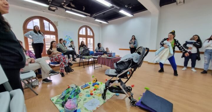 Salud Municipal de Valparaíso formó a nuevas monitoras en lactancia materna para aplicar estrategia de apoyo comunitario
