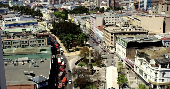 Ediles de la región de Valparaíso por medidas para enfrentar alza de pasajes en Santiago: “Los vecinos de nuestra región merecen el mismo trato”