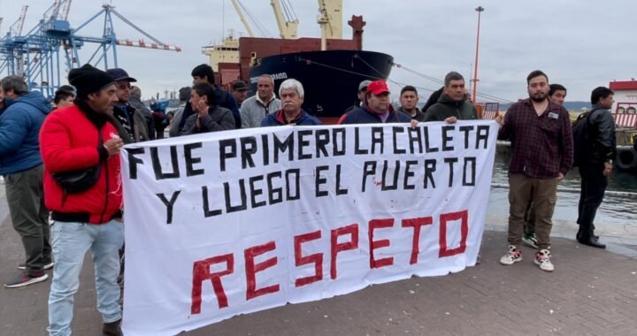 Pescadores de la Ex Caleta Sudamericana Luchan por sus Derechos: Demanda para Anular Acuerdos del 201