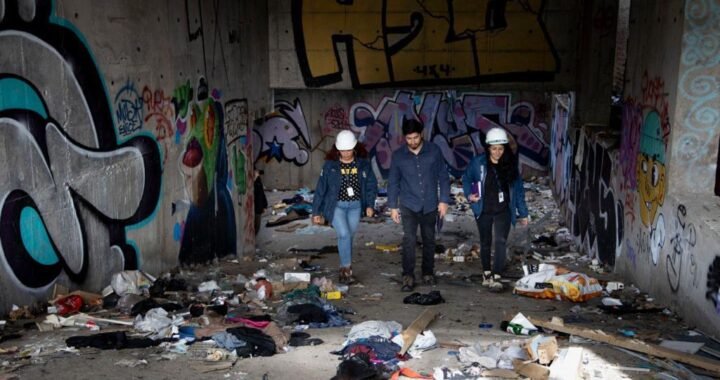 Comunidad de Valparaíso exige limpieza y cierre de edificio abandonado en Parque Italia