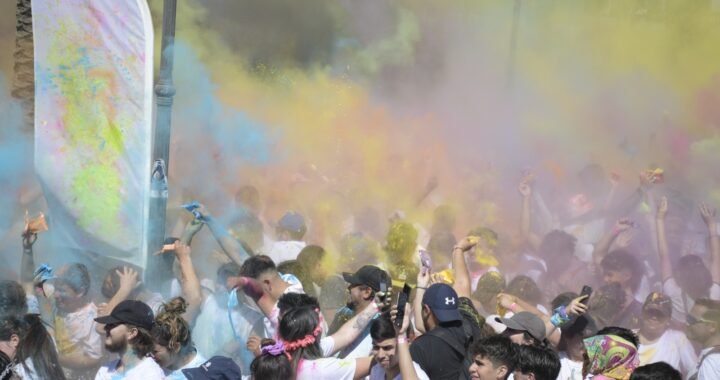 Fluor Run 2023: Festival de Colores cierra el aniversario de Villa Alemana