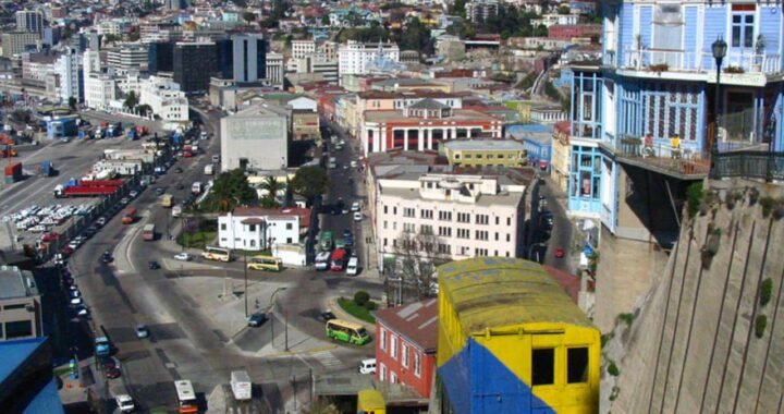 Alcalde de Valparaíso insta al Gobierno a destinar presupuesto para recuperar ascensores