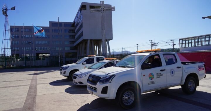 Villa Alemana Refuerza Seguridad con Nuevas Camionetas 4×4