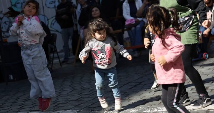 Valparaíso celebra el mes de la niñez con actividades en Mercado Puerto