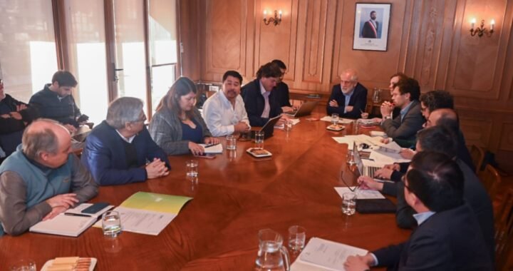 Municipios alzan la voz: exigen al Estado frenar tomas irregulares con mano dura y coordinación total