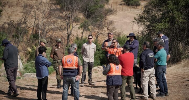 Villa Alemana refuerza prevención de incendios con operativo en zonas de servidumbre