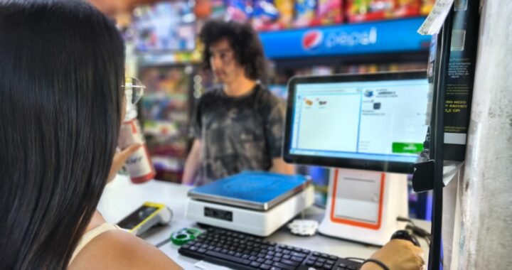 Sercotec lanza fondo para digitalizar almacenes de barrio