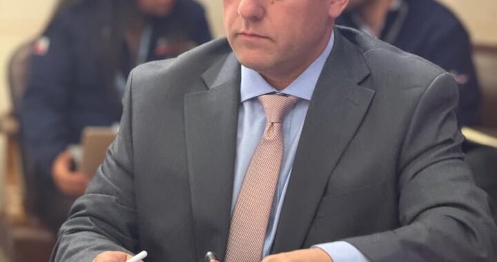 Diputado Marowski alerta por disturbios en Santiago: “No son manifestaciones, es violencia organizada”