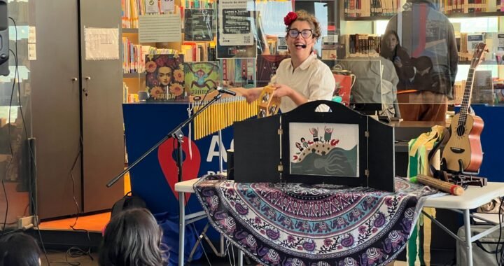 Bibliometro y EFE Valparaíso cerraron el Mes del Libro con leyenda mapuche en estación Puerto