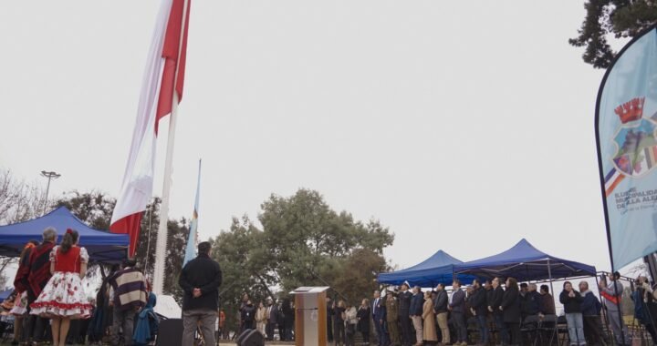 Villa Alemana honra el Mes del Mar con izamiento del Pabellón Nacional y anuncia desfiles en homenaje a las Glorias Navales