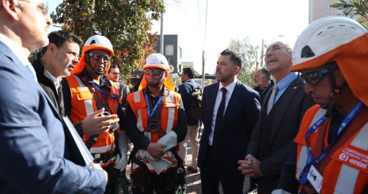Chile inicia el mayor plan de retiro de cables en desuso
