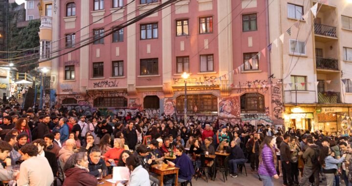 Valparaíso vibró con Terrazas a la Calle: jazz, cultura y encuentro ciudadano en el Barrio Cumming